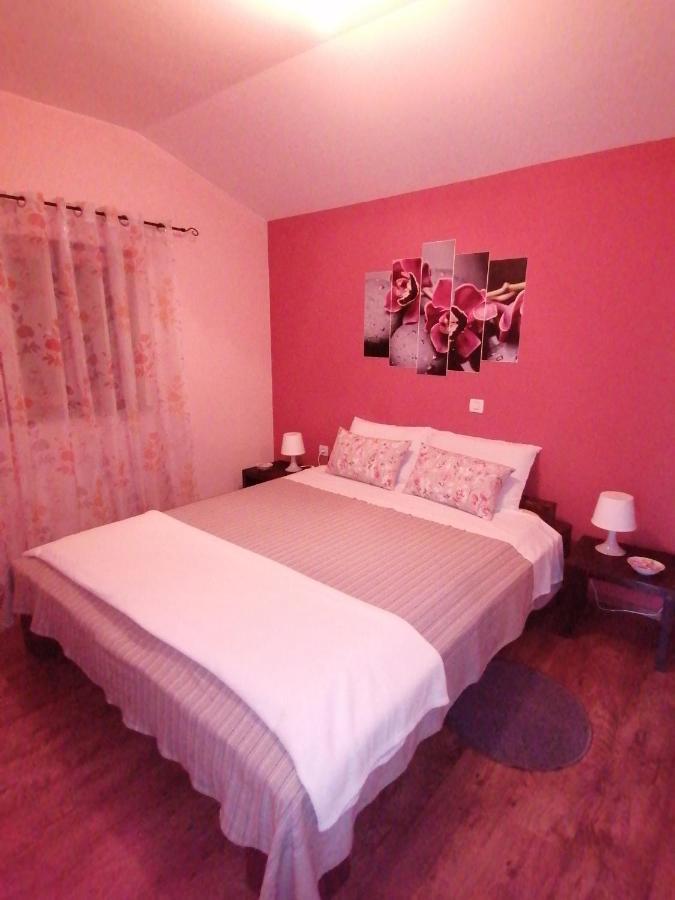 Holiday House Dol Cerovlje Ngoại thất bức ảnh
